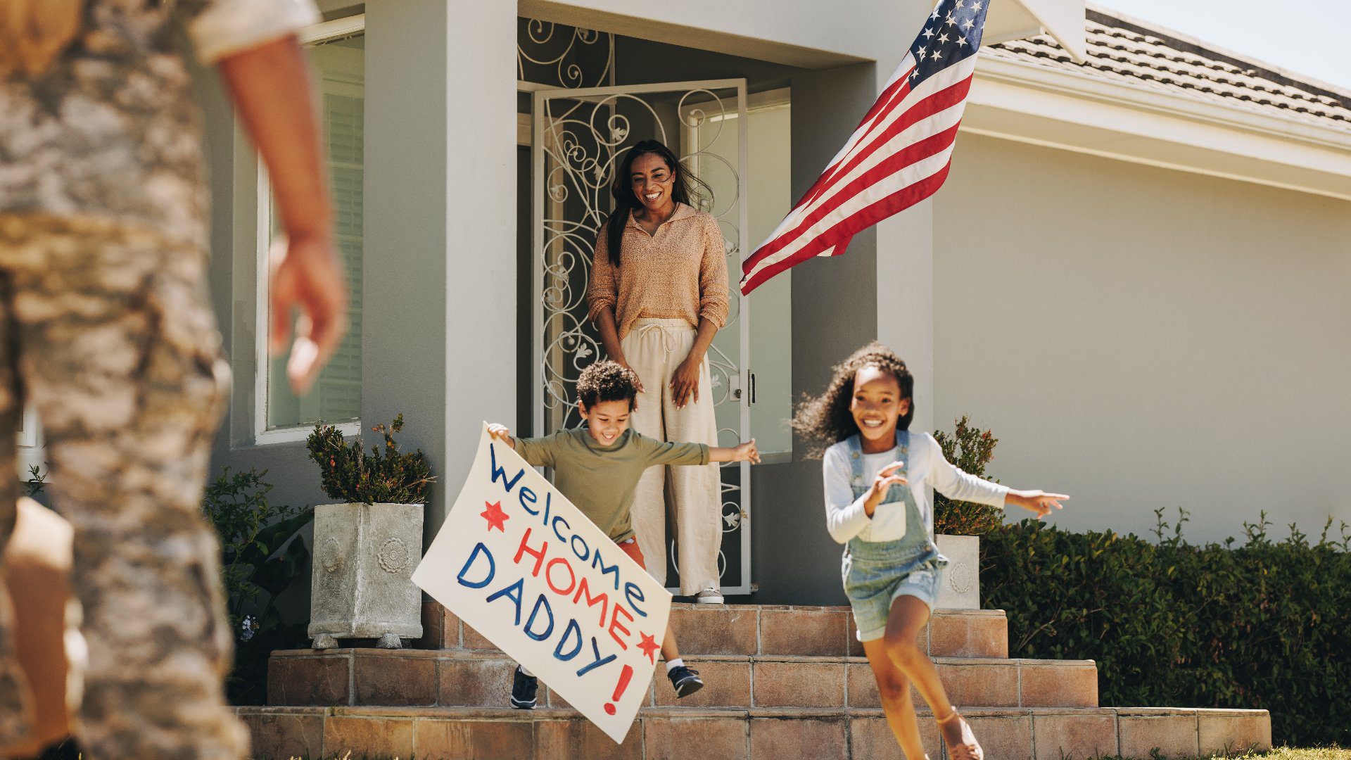 186042569_presentation-wide home banner